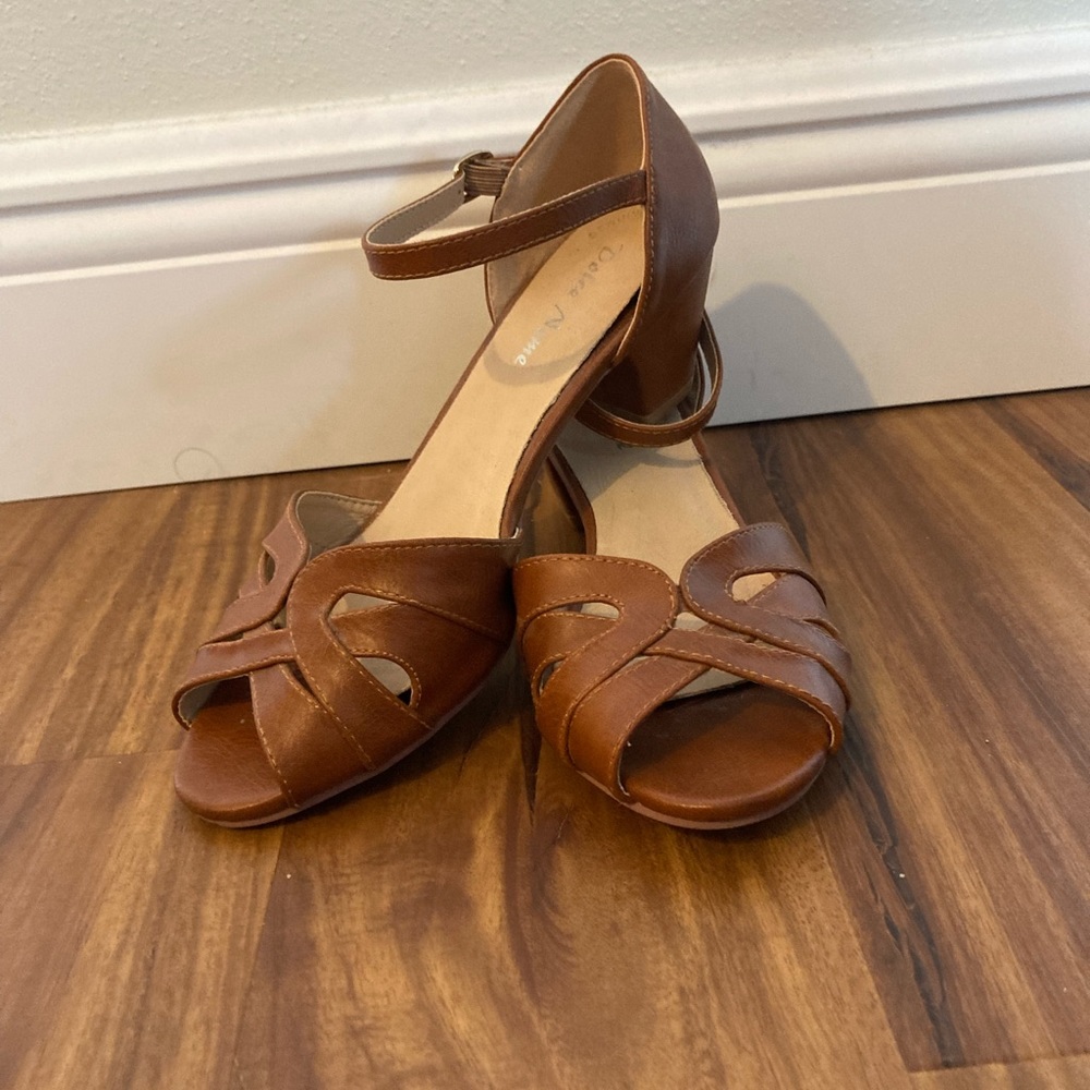 Dolce Nome Genuine Leather Brown Heeled Sandal